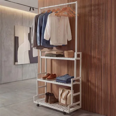 Bambus Standgarderobe MCW-Q33, Garderobenständer Kleiderständer Schuhregal, Stange 3 Ablagen Rollen 175x93x38cm ~ weiß
