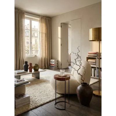 Beistelltisch Massivholz Metallbeine Baumstammform Landhausstil AKOLA, Dunkelbraun 28x28x55 cm