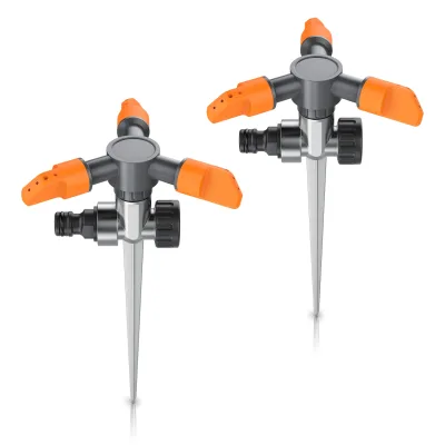Brandson 2x Kreisregner 3-fach Rasensprinkler mit Erdspieß, 360° Flächenregner, Sprühregner, für Flächen bis 150 m², 14 cm lang, 3 Arm Sprinkler, 45° - 90° Winkel, 7m Reichweite, robuster Spike