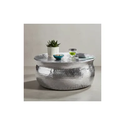 KADIMA DESIGN Orient Couchtisch: Handgefertigt, Hammerschlag-Aluminium, großzügige Ablagefläche