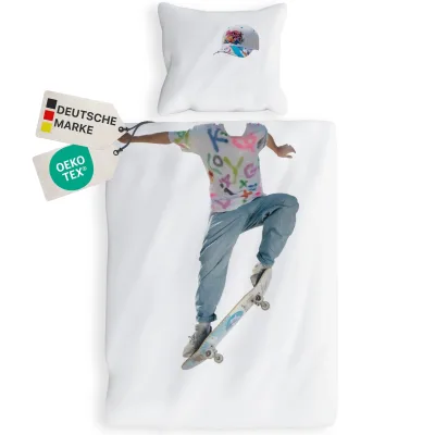 NYVI Renforce Kinderbettwäsche Deluxe aus 100% Baumwolle magischer Druck - Kindergesicht ergänzt Muster, Reißverschluss Größe:135x200 cm;Farbe:Skater