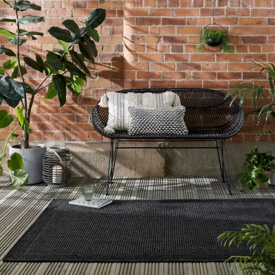Outdoor-Teppich uni Schwarz 133 x 170 cm - USK   Kadima Design