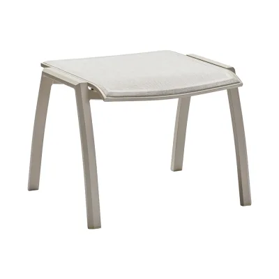 Stern Hocker Kari Aluminium greige mit Bezug Textilen Sesam