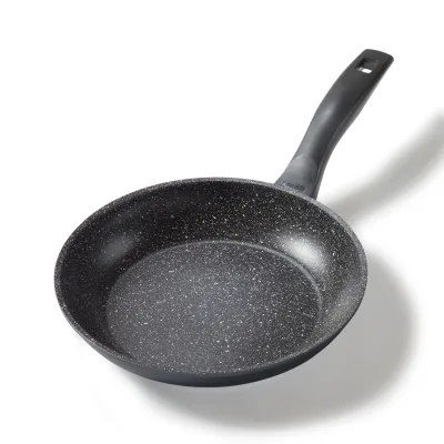 STONELINE Made in Germany Bratpfanne 24cm, antihaft beschichtete Pfanne mit echten Steinpartikeln, alle Herdarten inkl. Induktion, Fett oder Öl freies Braten