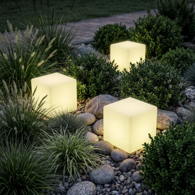 tectake® Leuchtwürfel, mit LED-Beleuchtung, 12 W, samt Fernbedienung und Leuchtmittel, Belastbarkeit 100 kg, inkl. Erdspieß
