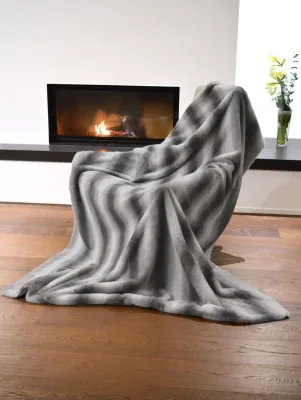 Wohndecke "Lupo" ca. 150 x 200 cm