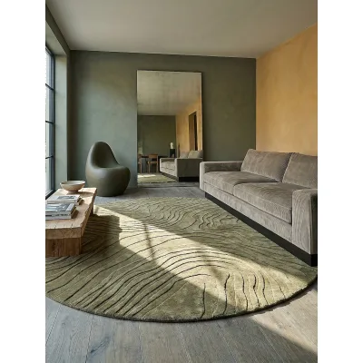 Wollteppich abstrakt Olivegrün Ø160 cm - LEVEN   Kadima Design